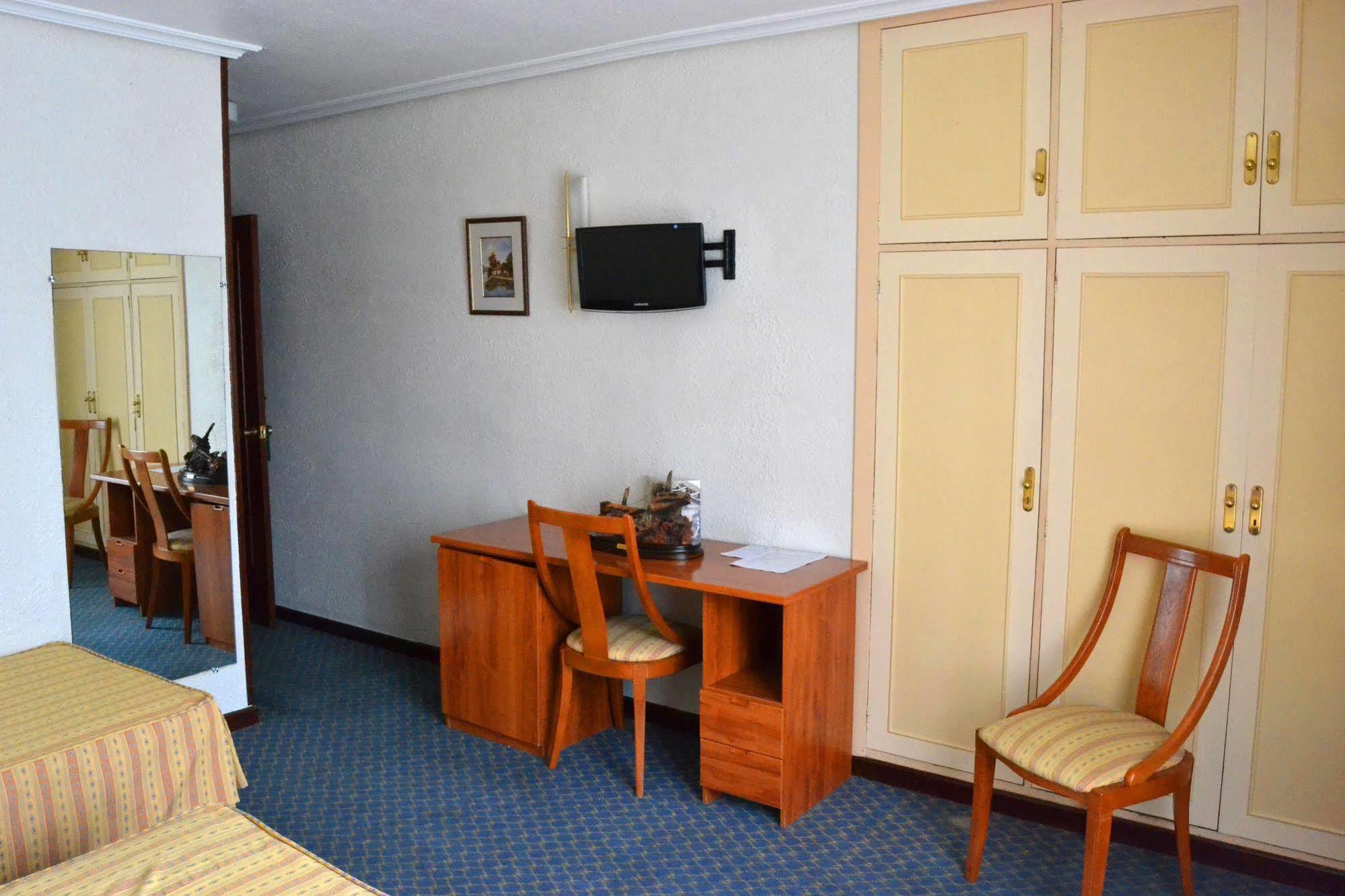 Hotel Las Anclas El Astillero Εξωτερικό φωτογραφία