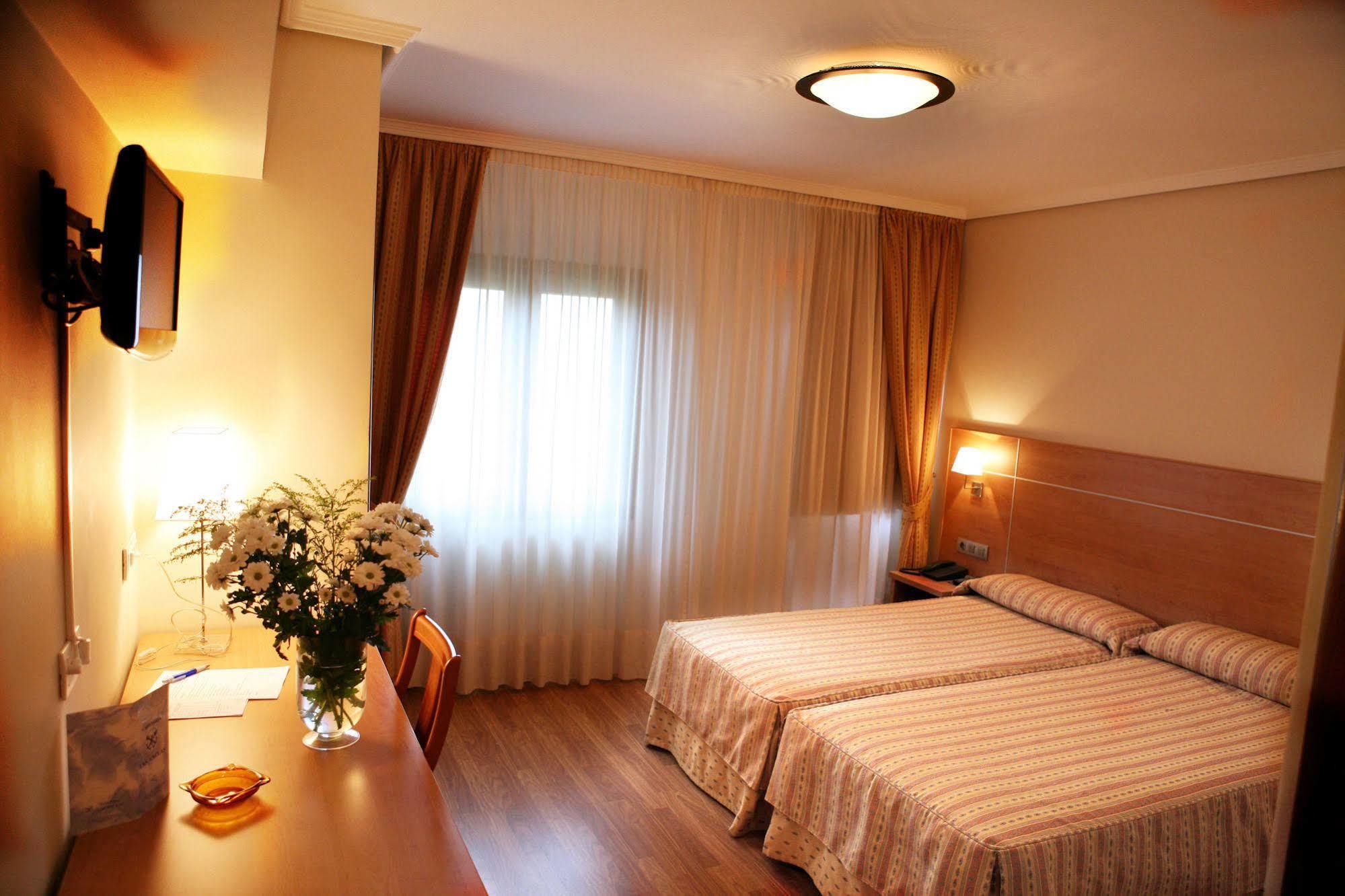 Hotel Las Anclas El Astillero Εξωτερικό φωτογραφία