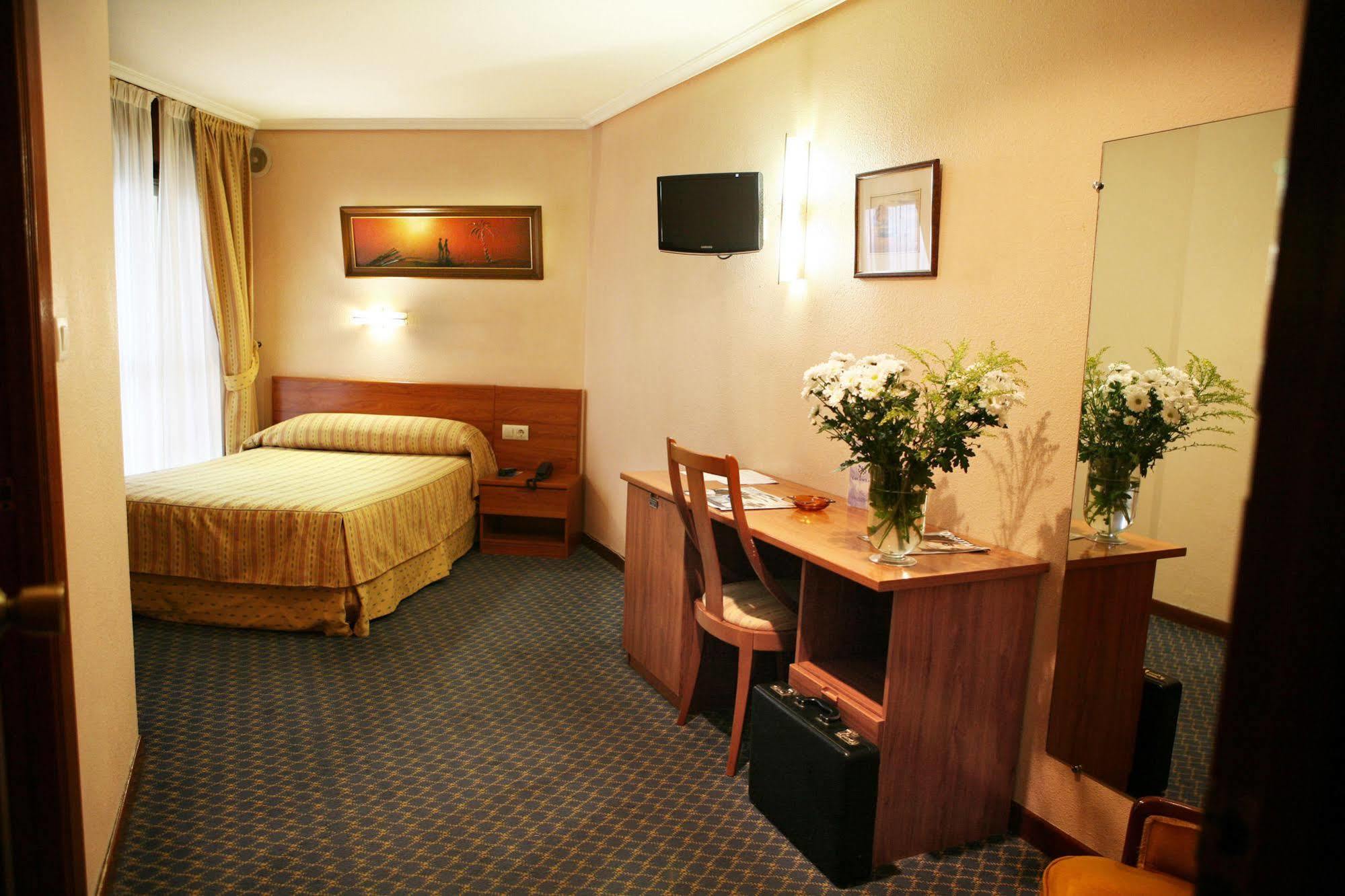 Hotel Las Anclas El Astillero Εξωτερικό φωτογραφία